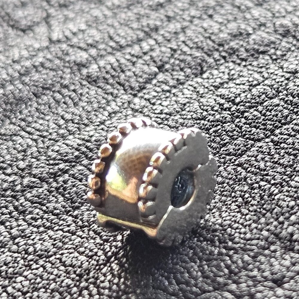 Pandora Sterling Silver Double Wreath Clip Charm (Retired) - Picture 4 of 7